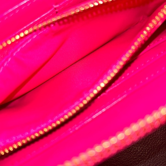 Tory Burch Hot Pink Zipper Wallet - Picture 4 of 9